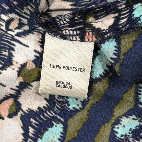 Van Heusen Women’s Rolled Sleeve Top - L - Picture 9 of 12